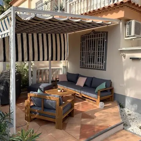 Schönes Ferienbungalow In Altos